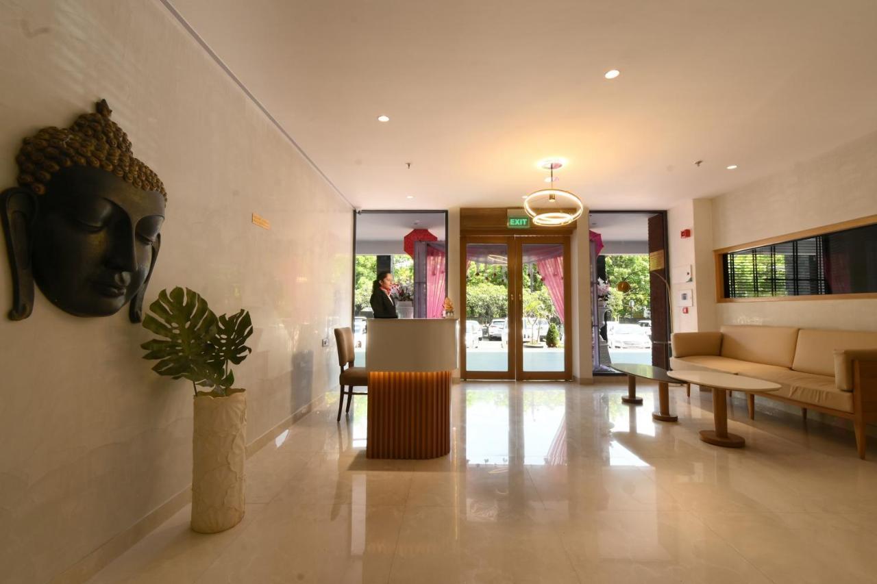 Hotel Klg Altoria Chandigarh Exterior photo